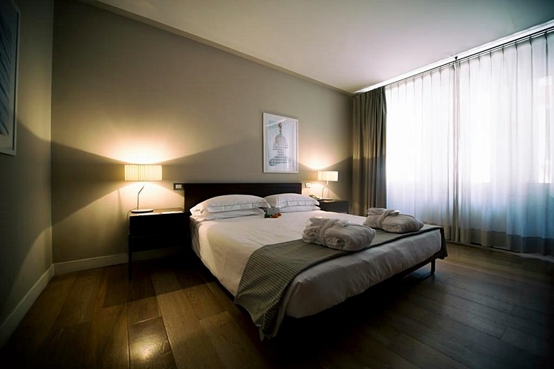 ESCALUS LUXURY SUITES photo 4