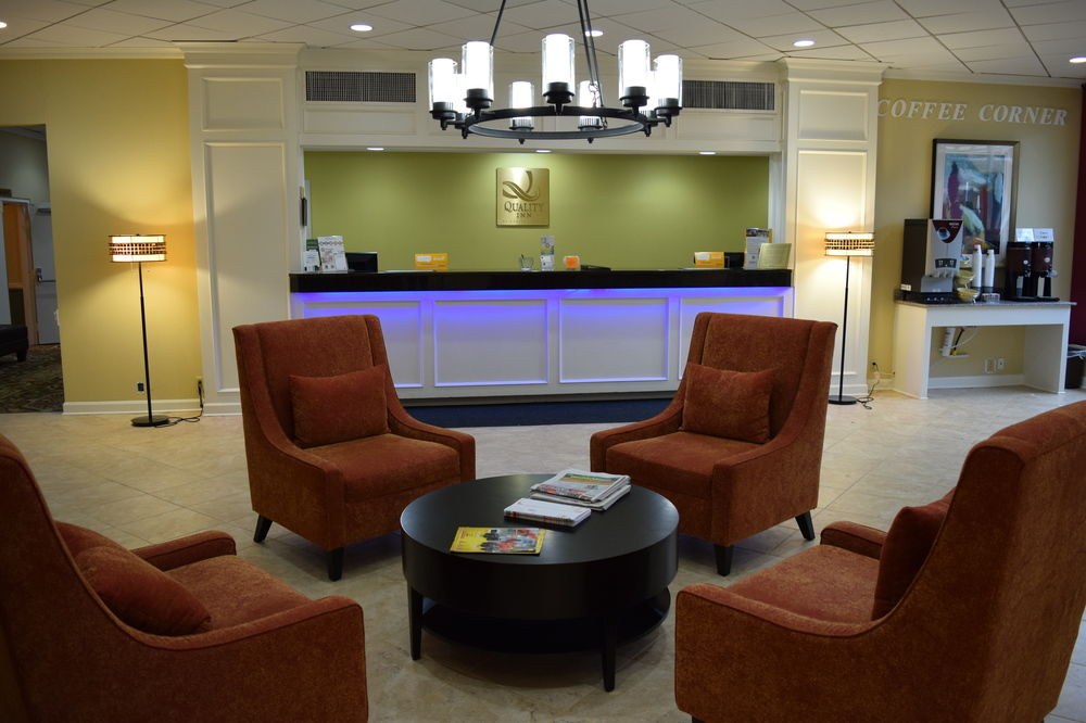 QUALITY INN ROANOKE AIRPORT