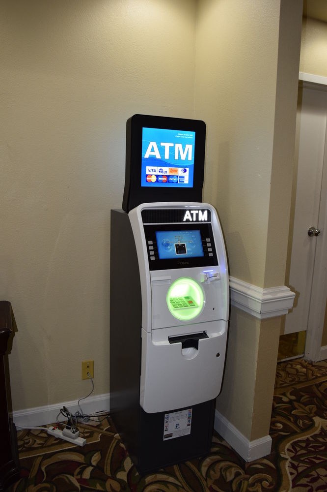 QUALITY INN ROANOKE AIRPORT photo 1