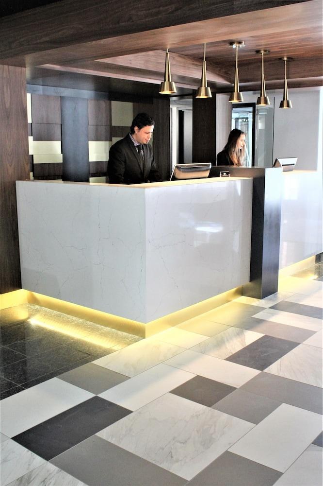 EMPIRE SUITES MONTREAL photo 2
