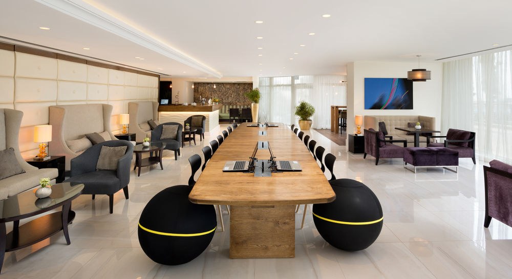 CARLTON TEL AVIV HOTEL - LUXURY ON THE BEACH