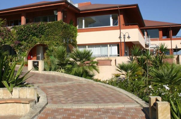 CASAROSSA HOTEL RESIDENCE & BEAUTY