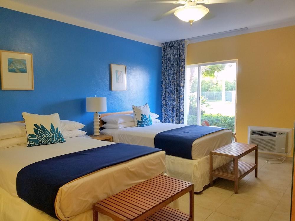 FLAMINGO BAY HOTEL & MARINA photo 3
