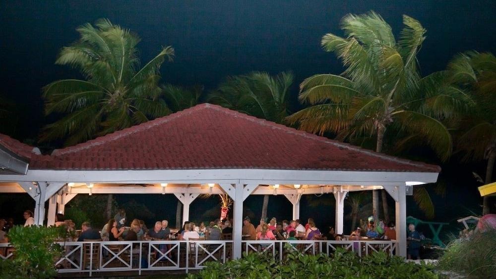FLAMINGO BAY HOTEL & MARINA photo 4
