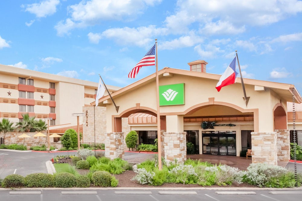 WYNDHAM GARDEN INN- AUSTIN