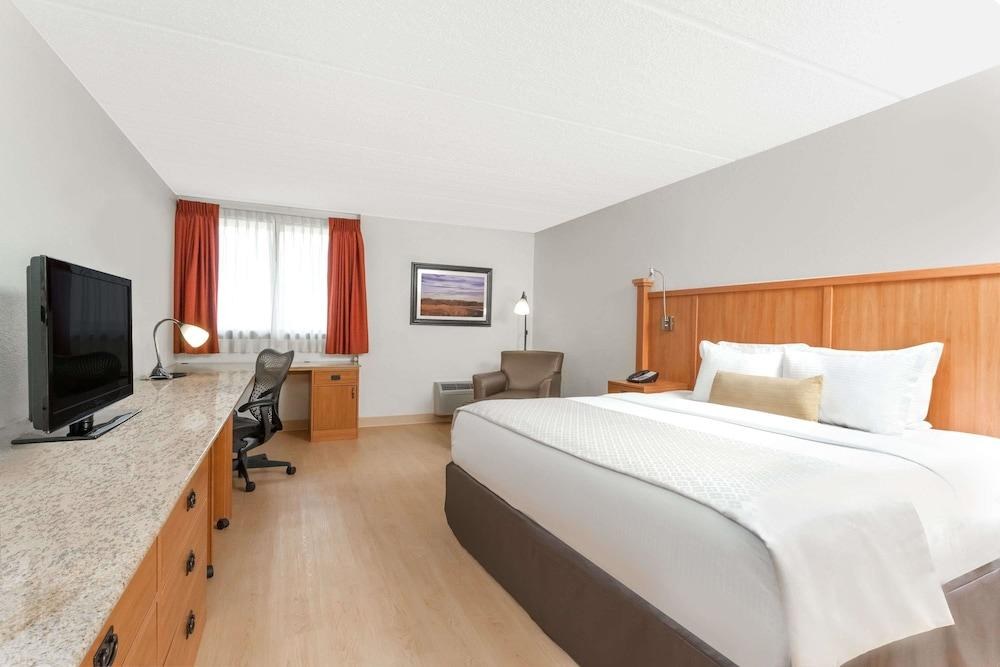 WYNDHAM GARDEN INN- AUSTIN photo 3