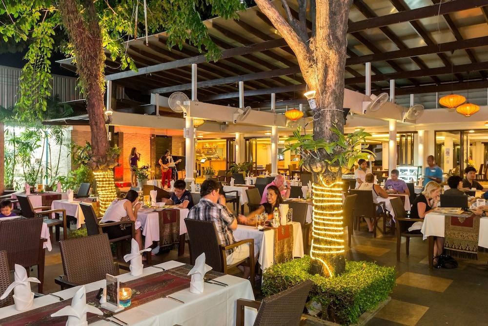 THARA PATONG BEACH RESORT & SPA photo 3
