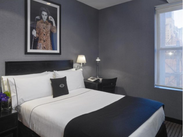 OYO HOTEL TIMES SQUARE photo 4