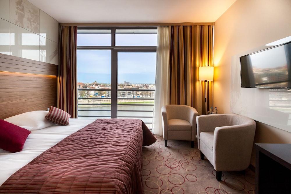 QUBUS HOTEL KRAKOW photo 2