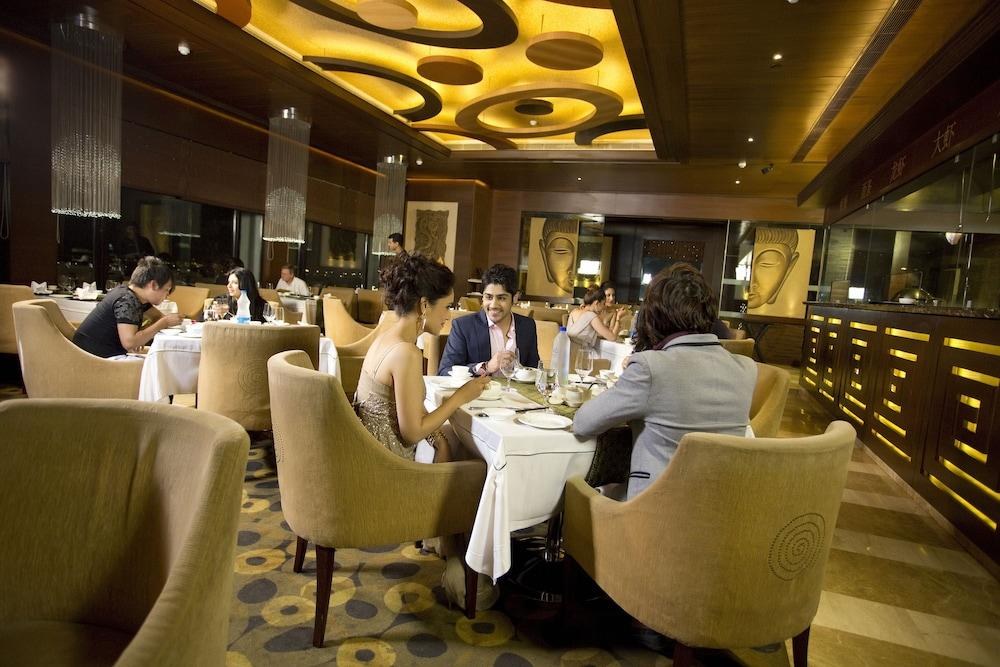 THE SURYAA NEW DELHI photo 4