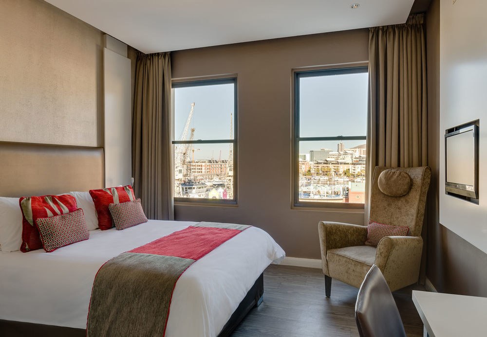 PROTEA HOTEL CAPE TOWN WATERFRONT BREAKWATER LODGE photo 2