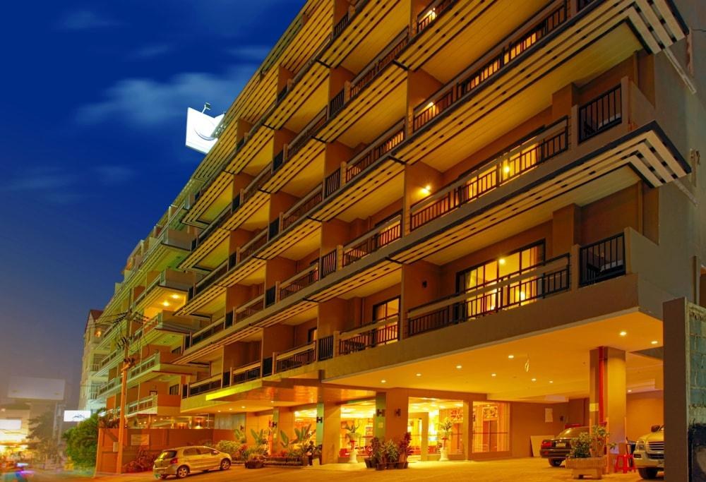 PATTAYA LOFT HOTEL photo 2