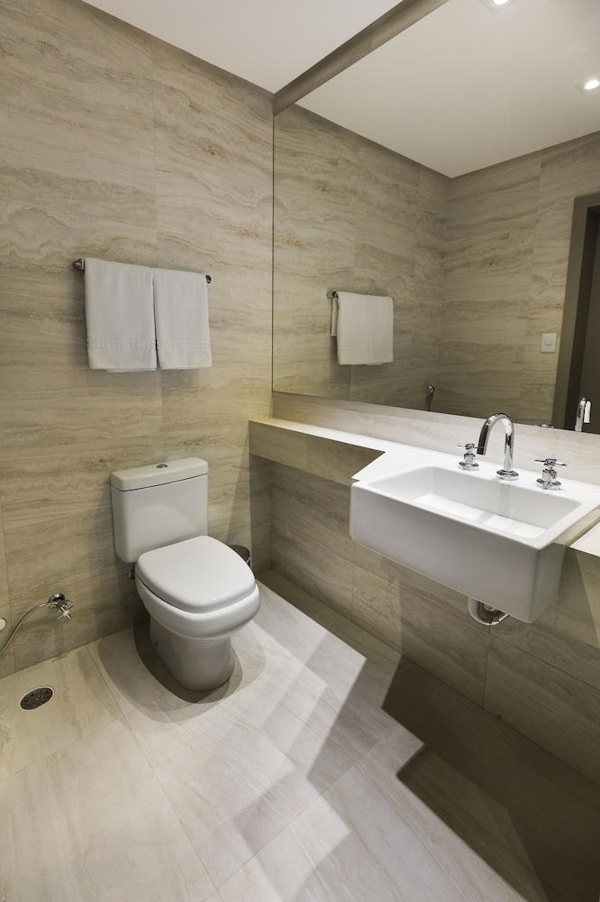 Hotel Plaza Camboriú photo 3