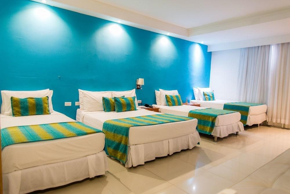 Hotel Bocagrande Suites By Geh Suites photo 2
