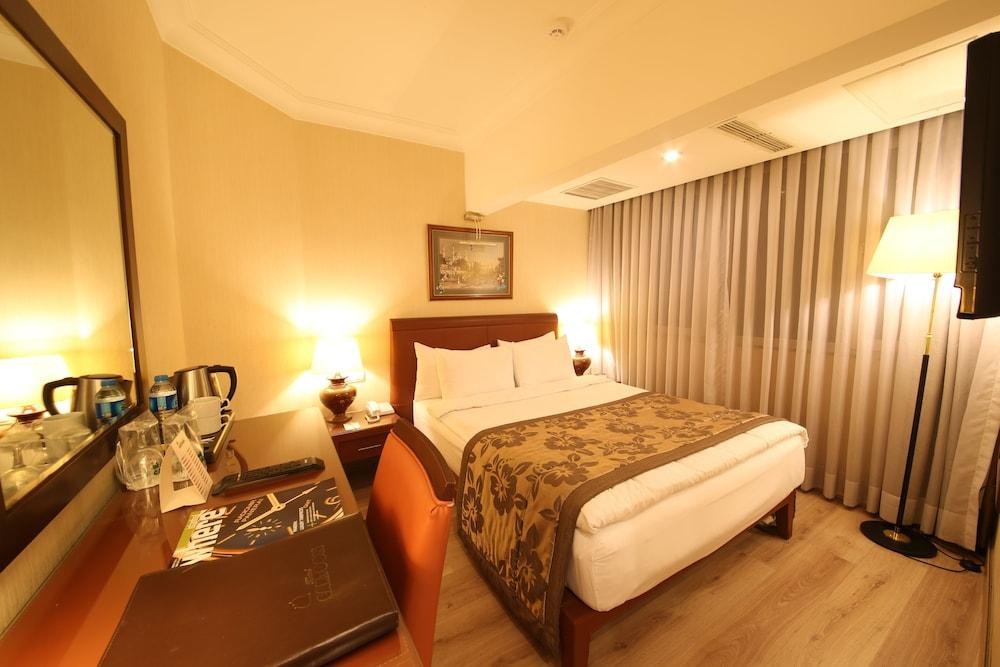 CARTOON HOTEL photo 2