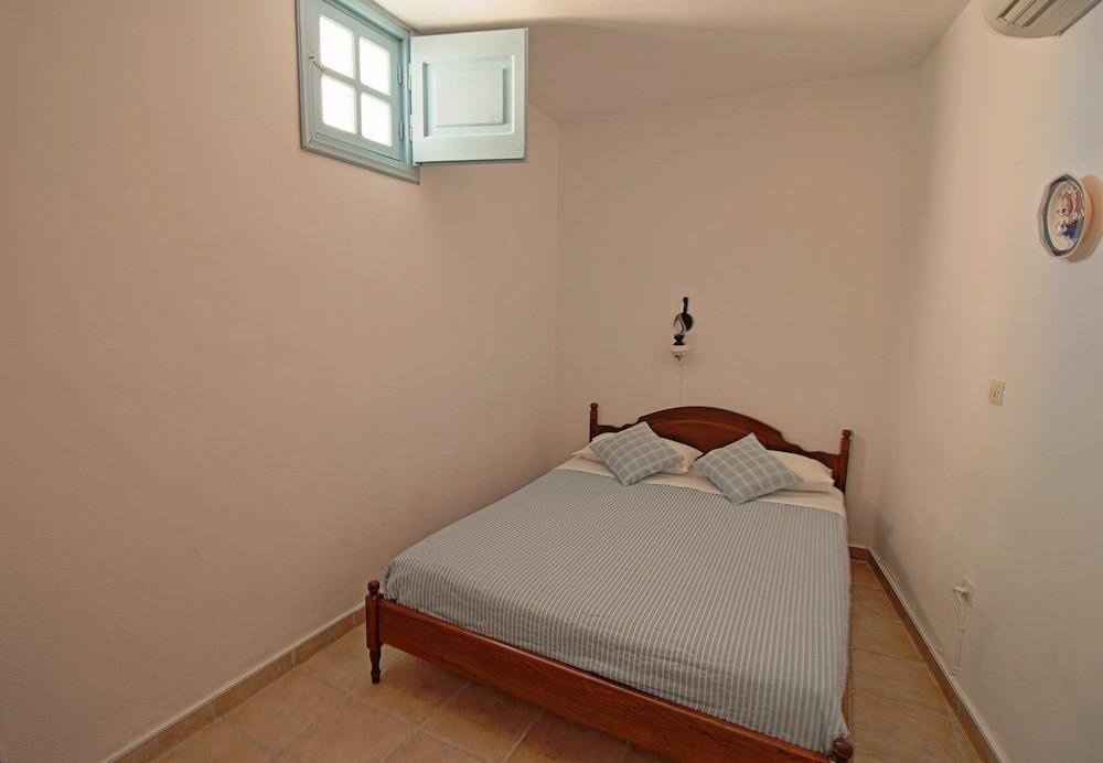 AETHRIO photo 3
