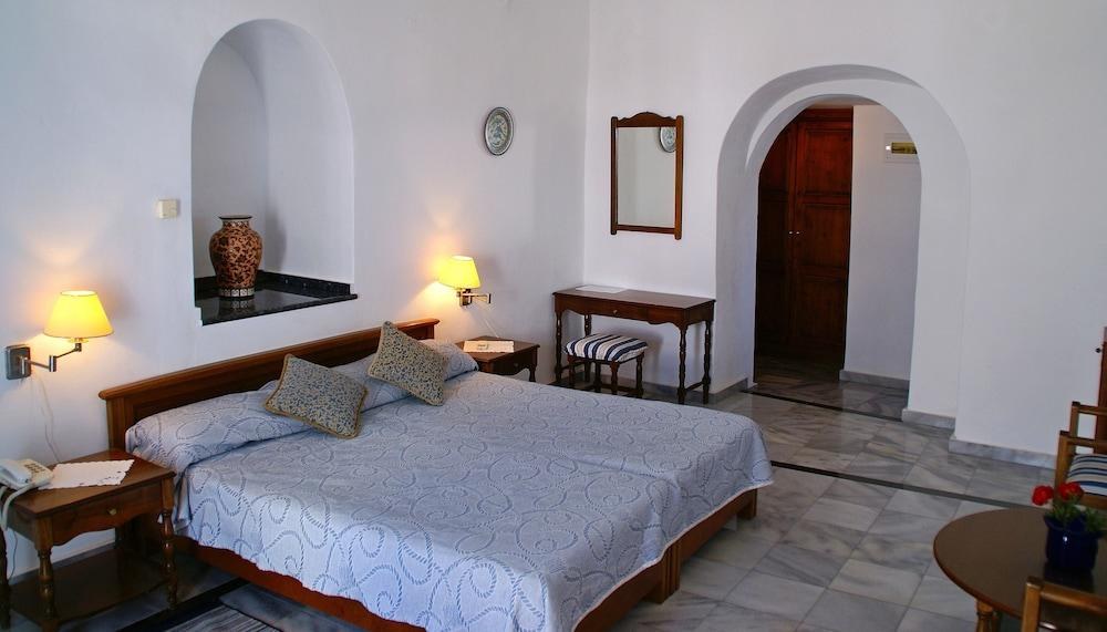 AETHRIO photo 4