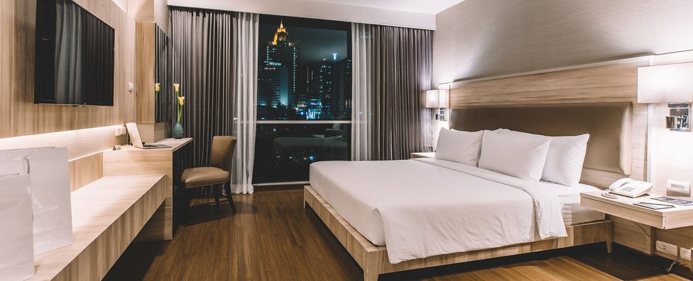 ADELPHI SUITES BANGKOK