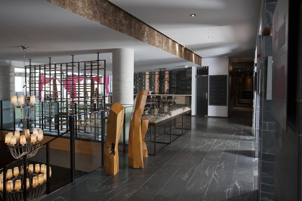 HOTEL 10 photo 3