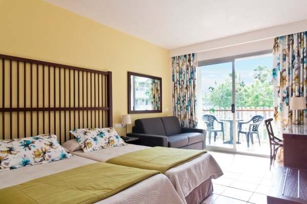 Portaventura Hotel Caribe photo 1