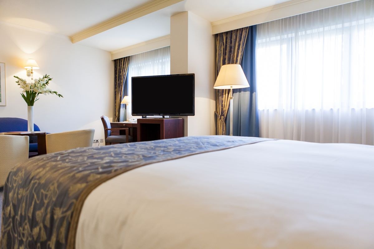 LE CHATELAIN BOUTIQUE HOTEL photo 3