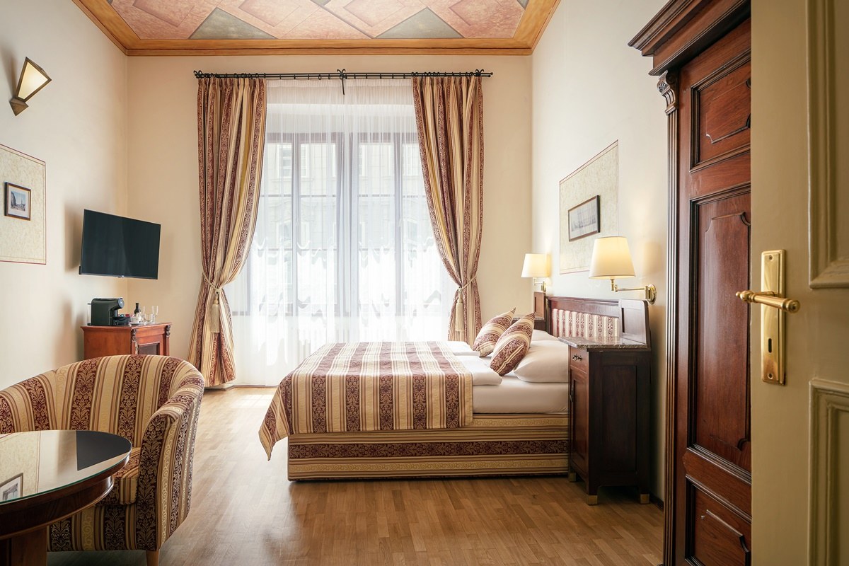 THE CHARLES HOTEL photo 1