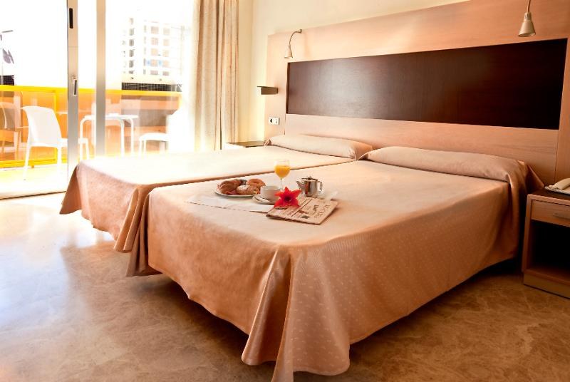Dynastic Hotel photo 4