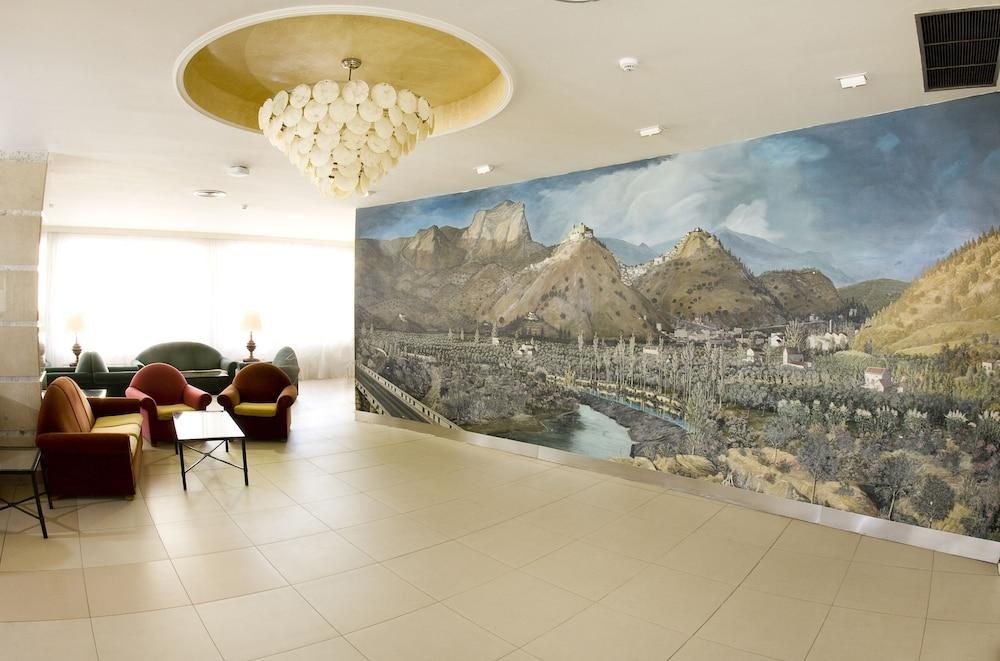 HOTEL MONARQUE FUENGIROLA PARK photo 2