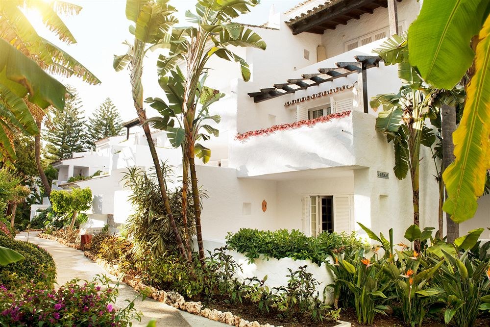 HOTEL PUENTE ROMANO BEACH RESORT
