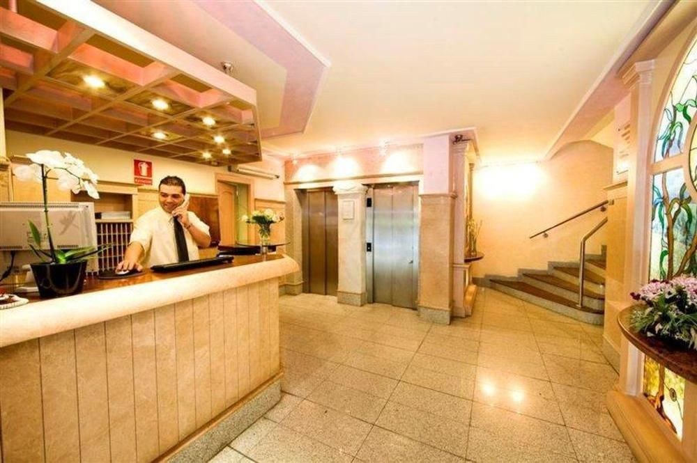 HOTEL MONARQUE EL RODEO