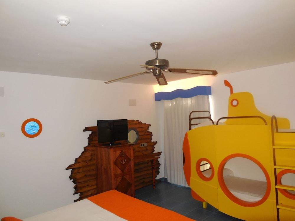DIVERHOTEL NAUTILUS ROQUETAS photo 1