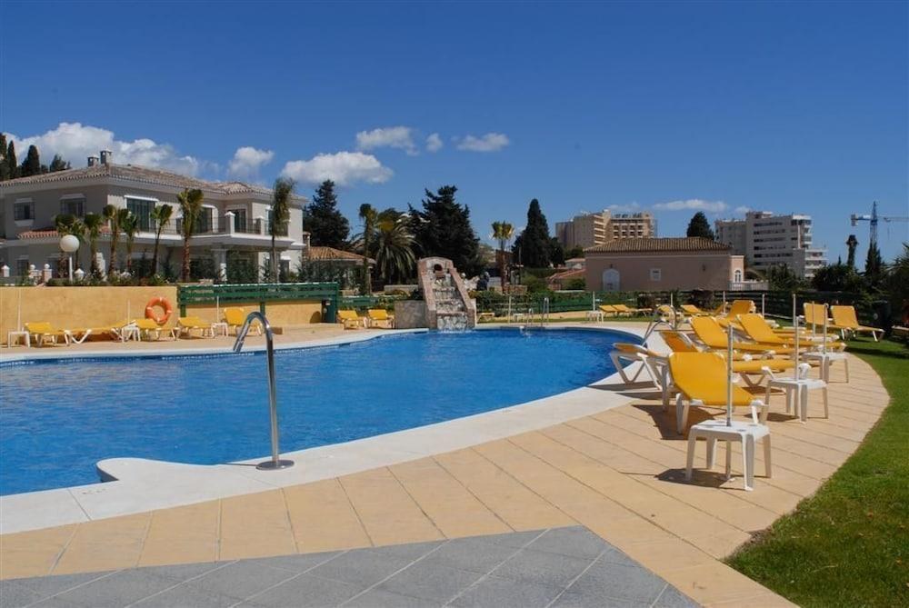 HOTEL MONARQUE TORREBLANCA photo 1