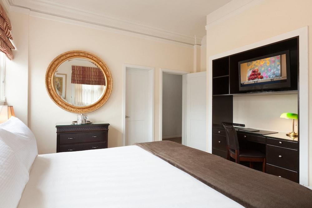 EXECUTIVE HOTEL VINTAGE COURT photo 2