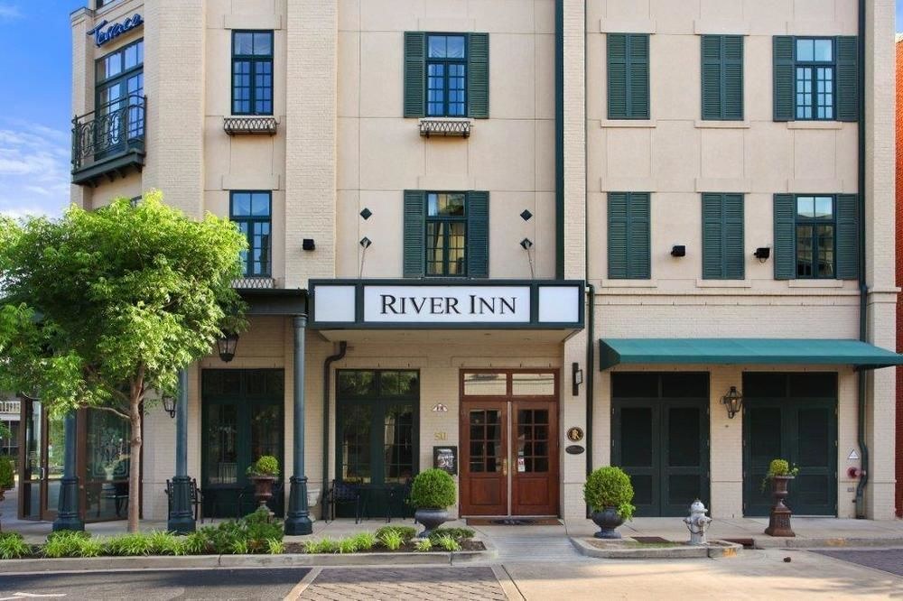 RIVER INN OF HARBOR TOWN