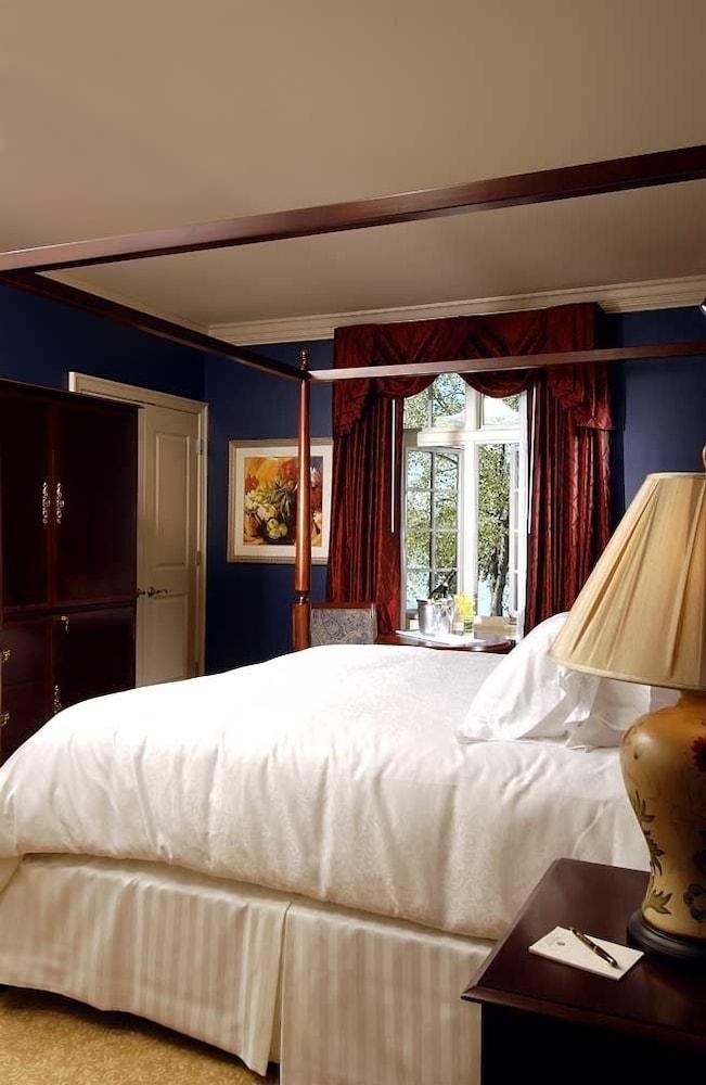 RIVER INN OF HARBOR TOWN photo 3