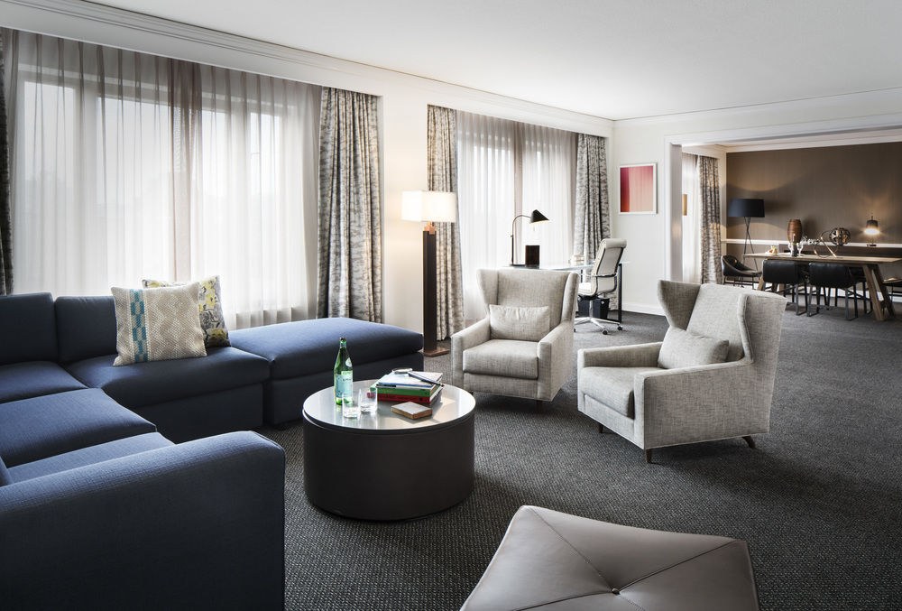 THE LOGAN PHILADELPHIA, CURIO COLLECTION BY HILTON photo 1