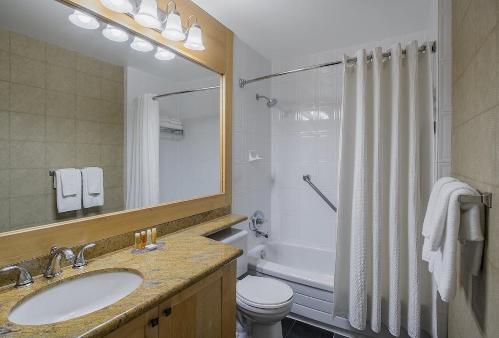 WHISTLER VILLAGE INN & SUITES photo 4