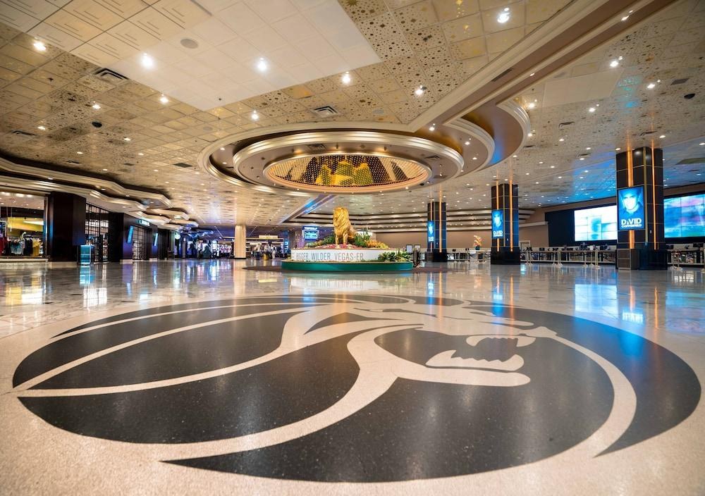 MGM GRAND photo 2