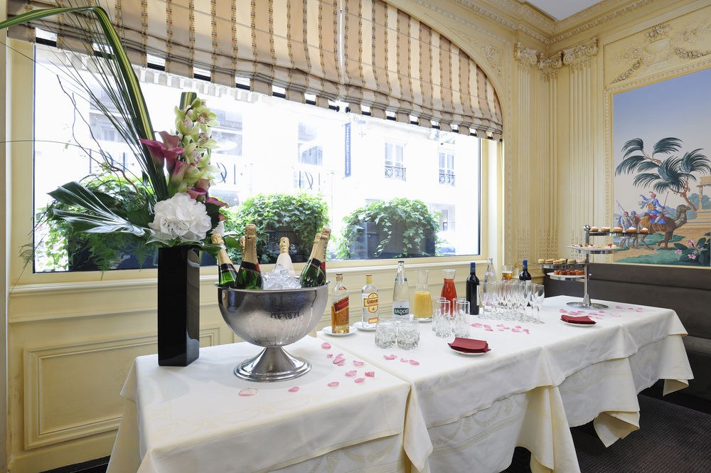 Royal Saint Honore