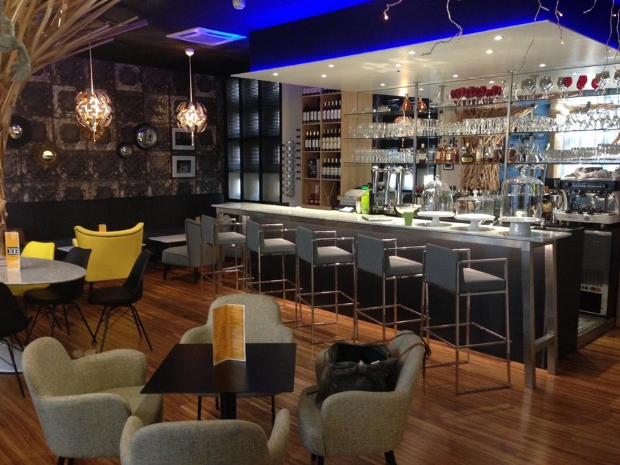 IBIS STYLES BORDEAUX MERIADECK photo 3