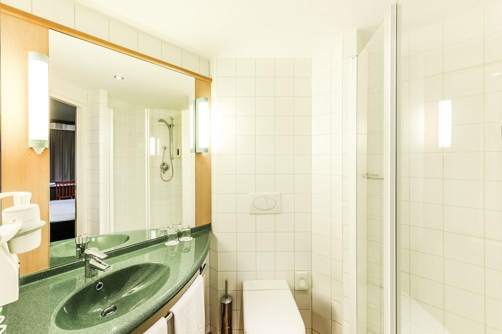 B&B Hotel Düsseldorf-Hbf photo 2
