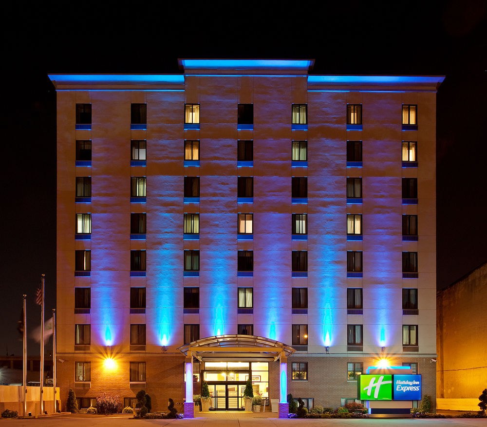 HOLIDAY INN EXPRESS BROOKLYN photo 1