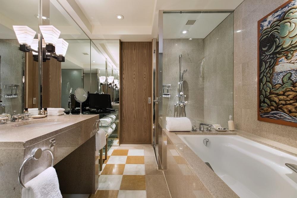 PARK HYATT photo 4