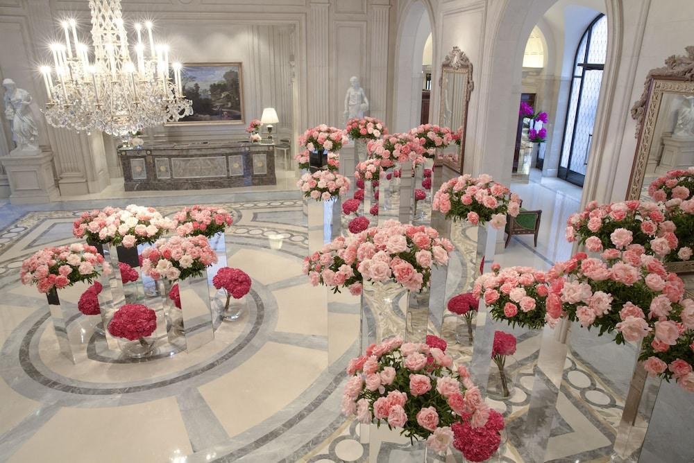 Four Seasons George V photo 1