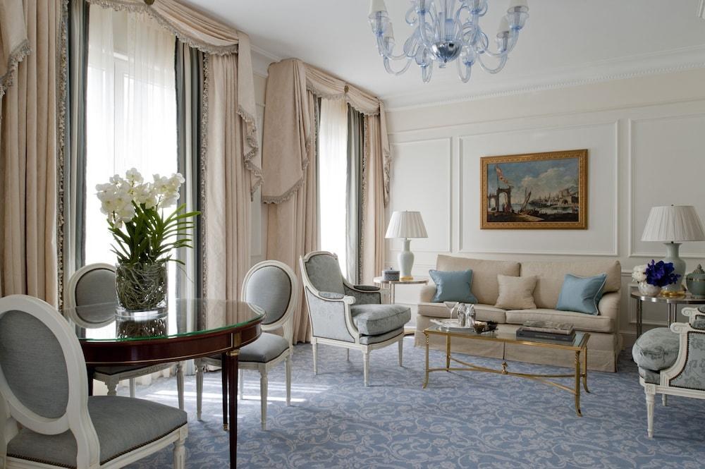 Four Seasons George V photo 3