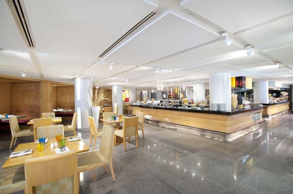 Holiday Inn Bangkok photo 1