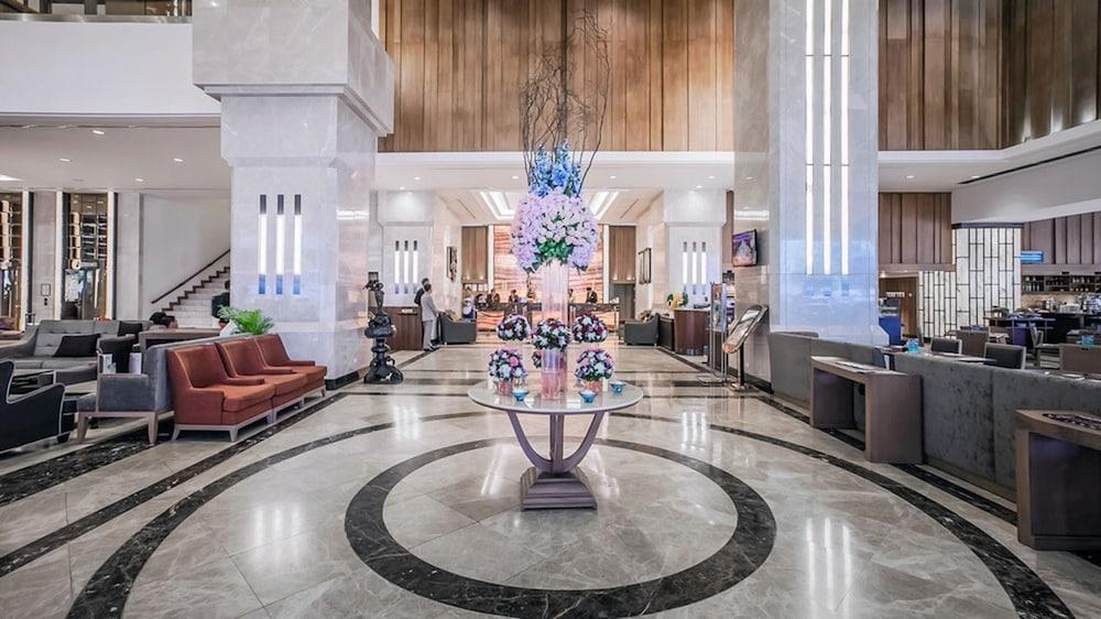 ARNOMA GRAND BANGKOK photo 2
