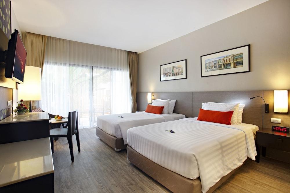 DEEVANA PLAZA PHUKET PATONG photo 4