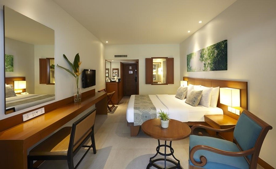WOODLANDS HOTEL & RESORT