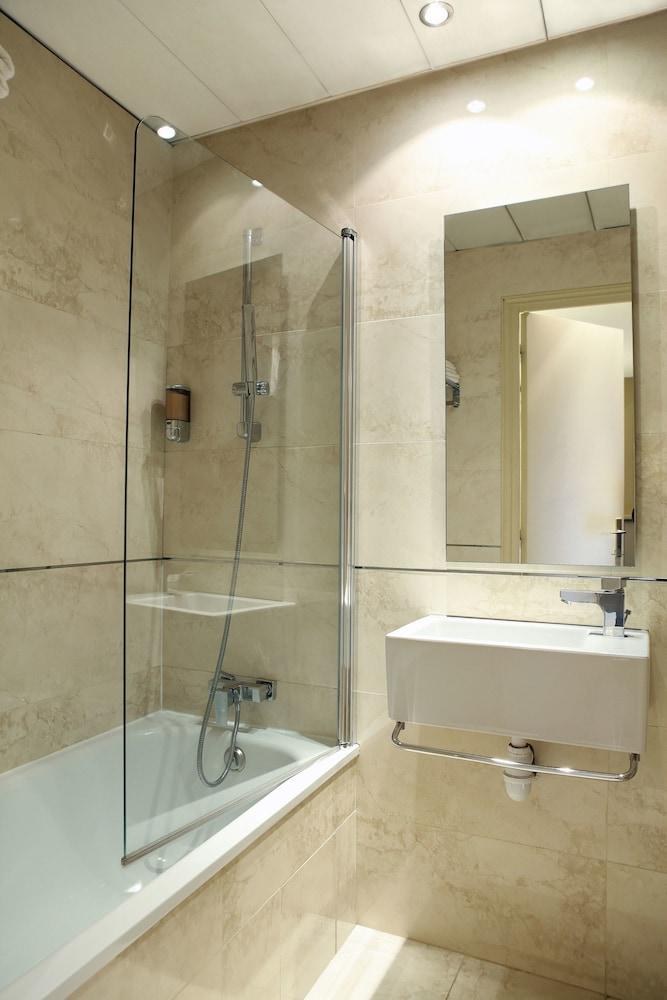Sure Hotel By Bw Paris Gare Du Nord photo 2
